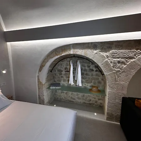 Room2cento46 Modica