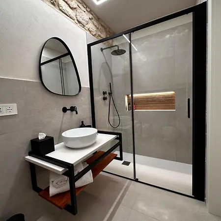 Room2cento46 Modica
