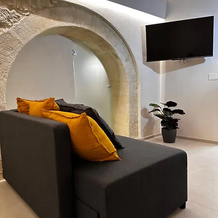 Room2cento46 Apartment