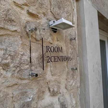 Room2cento46 * Modica