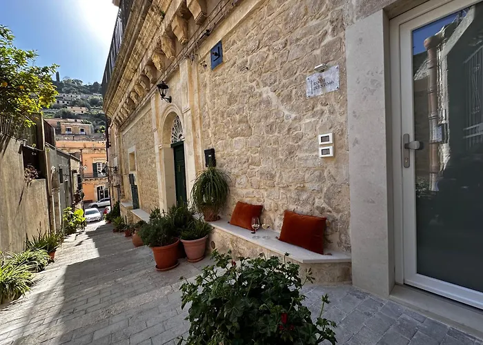 Room2cento46 Modica